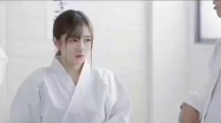 新人试镜高颜值甜美萌妹兔耳朵装扮啪啪，浴缸里舔弄口交假吊抽插后人猛操